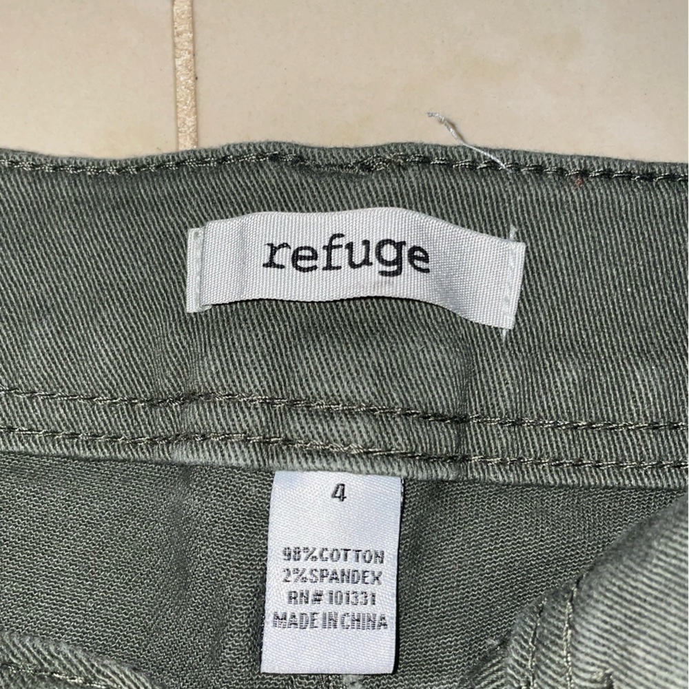 Shorts - Picture 2 of 2